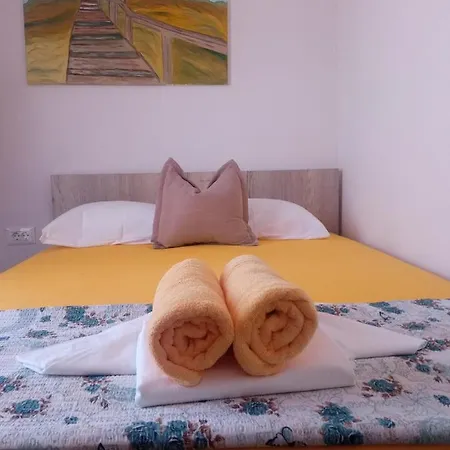 Pensionat Inara Neum